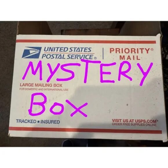 Tops - mystery box women med shirts